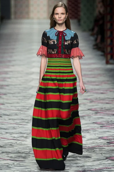 Look 65